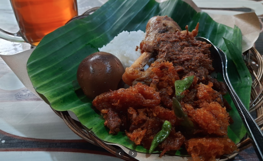 gudeg yu djum